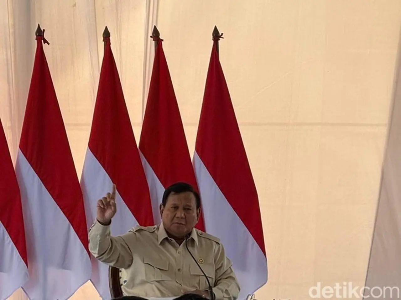Prabowo Jelaskan Alasan Bencana Sumatera Tak Ditetapkan Sebagai Bencana Nasional Prabowo Jelaskan Alasan Bencana Sumatera Tak Ditetapkan Sebagai Bencana Nasional