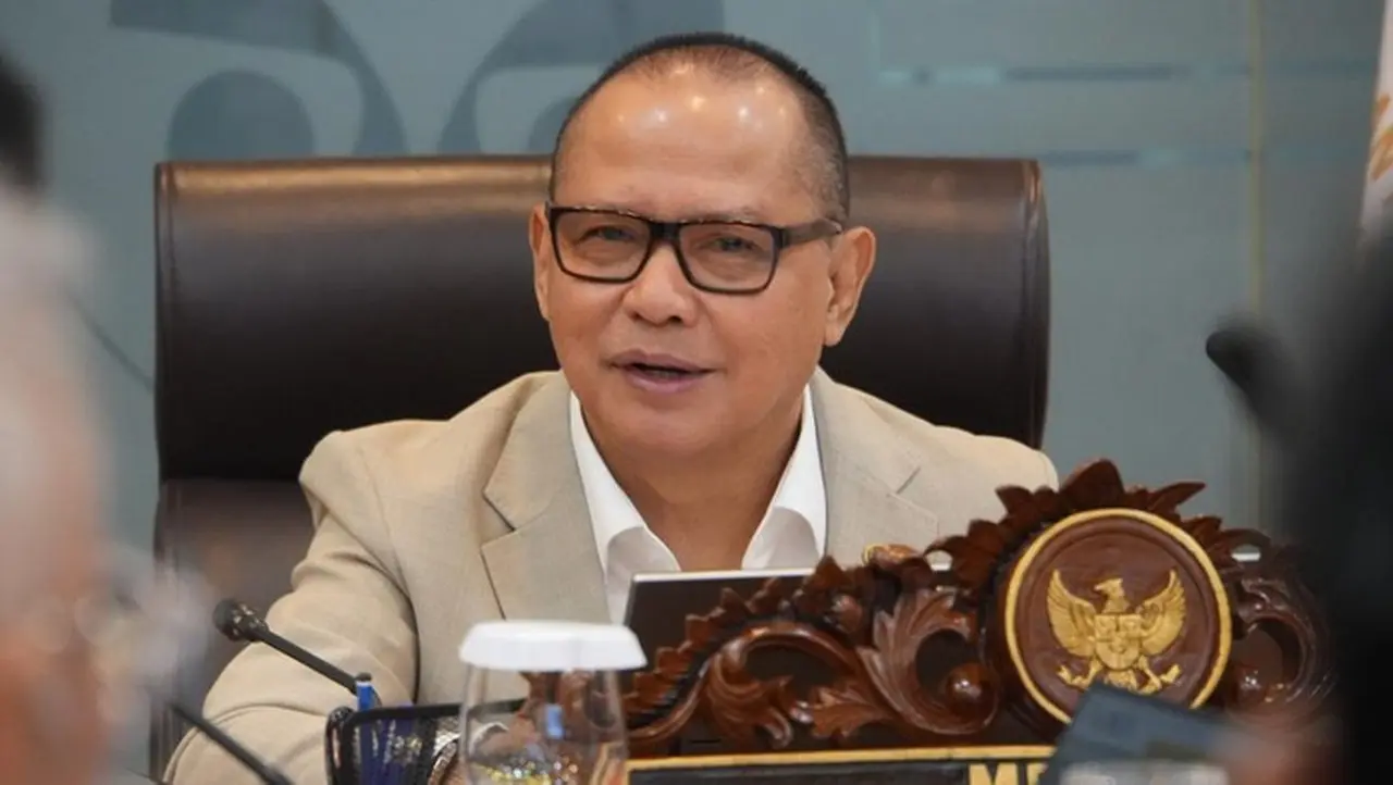 Menteri P2MI Alokasikan 500 Ribu Kuota PMI untuk Korban Bencana Sumatera Menteri P2MI Alokasikan 500 Ribu Kuota PMI untuk Korban Bencana Sumatera