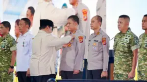 Prabowo Anugerahi Satyalancana Wira Karya kepada Kapolda Jateng hingga Kalsel atas Dedikasi Pangan