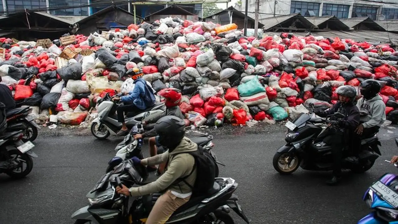 Tangsel Darurat Sampah, Gubernur Andra Soni Ungkap Dua Proyek PLTSa sebagai Solusi Tangsel Darurat Sampah, Gubernur Andra Soni Ungkap Dua Proyek PLTSa sebagai Solusi