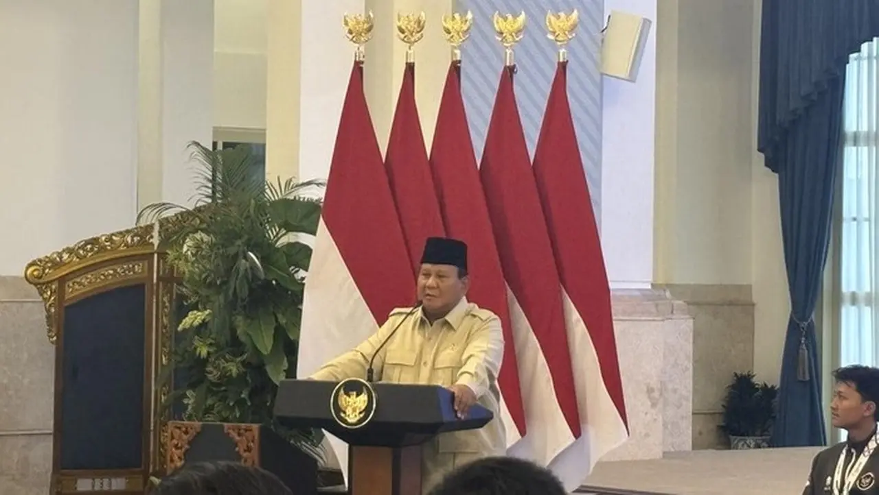 Prabowo Subianto Kelakar Soal Nama ‘Prabowo’ yang Berprestasi di Istana Negara Prabowo Subianto Kelakar Soal Nama ‘Prabowo’ yang Berprestasi di Istana Negara