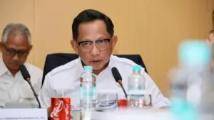 Mendagri Tito Karnavian: Warga Manfaatkan Gelondongan Kayu Banjir untuk Perbaikan Rumah dan Fasilitas Umum