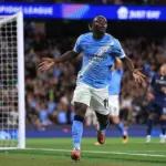 Man City Tak Terpengaruh Jarak Poin dengan Arsenal, Doku Soroti Masalah Finishing