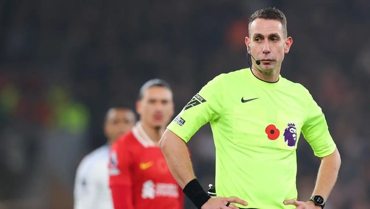 Mantan Wasit Premier League David Coote Divonis Kasus Pornografi Anak, Lolos dari Hukuman Penjara Mantan Wasit Premier League David Coote Divonis Kasus Pornografi Anak, Lolos dari Hukuman Penjara