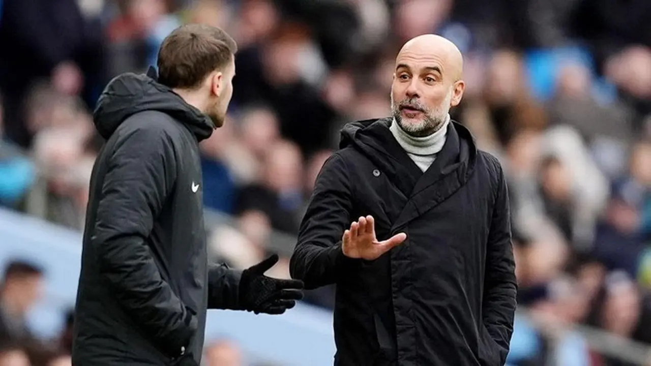 Pep Guardiola dan Fabian Hurzeler Bersitegang di Pinggir Lapangan Saat Man City Ditahan Brighton