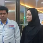 Inara Rusli Hadapi ‘Cancel Culture’ Usai Pilih Bertahan dengan Suami Wardatina Mawa Inara Rusli Hadapi ‘Cancel Culture’ Usai Pilih Bertahan dengan Suami Wardatina Mawa
