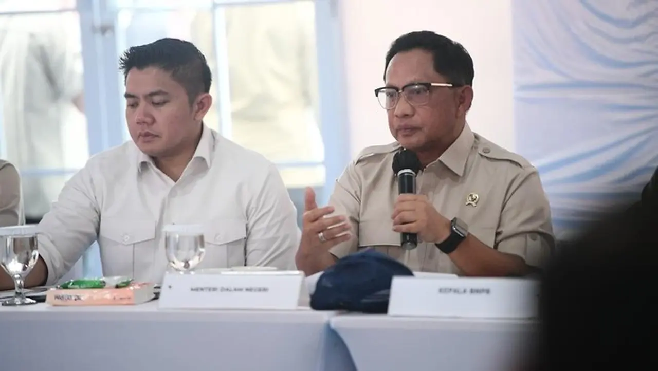 Mendagri Minta Peran Keuchik Dioptimalkan untuk Percepatan Pendataan Hunian Rusak di Aceh Mendagri Minta Peran Keuchik Dioptimalkan untuk Percepatan Pendataan Hunian Rusak di Aceh