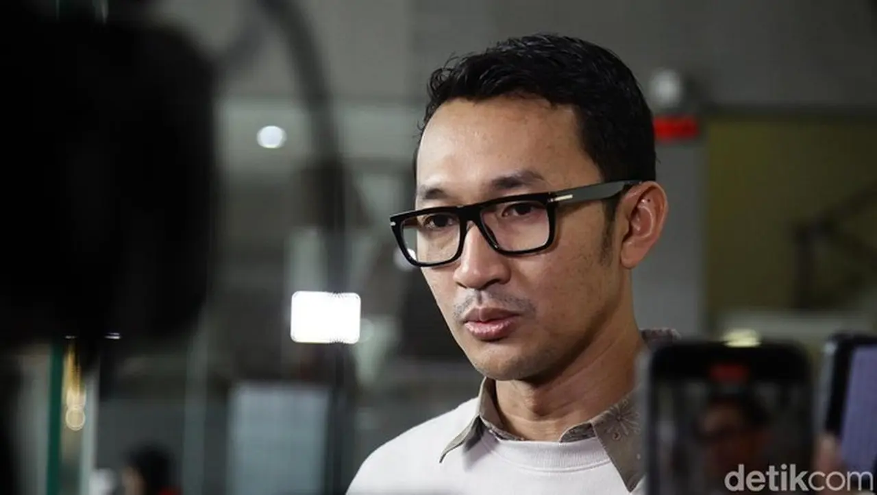 KPK Terima Pengembalian Rp 100 Miliar dari Travel Terkait Kasus Korupsi Kuota Haji KPK Terima Pengembalian Rp 100 Miliar dari Travel Terkait Kasus Korupsi Kuota Haji