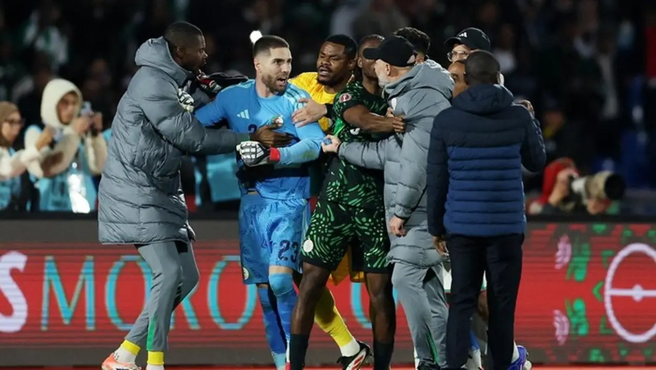 Luca Zidane Terlibat Keributan Pasca Aljazair Kalah dari Nigeria di Piala Afrika 2025 Luca Zidane Terlibat Keributan Pasca Aljazair Kalah dari Nigeria di Piala Afrika 2025