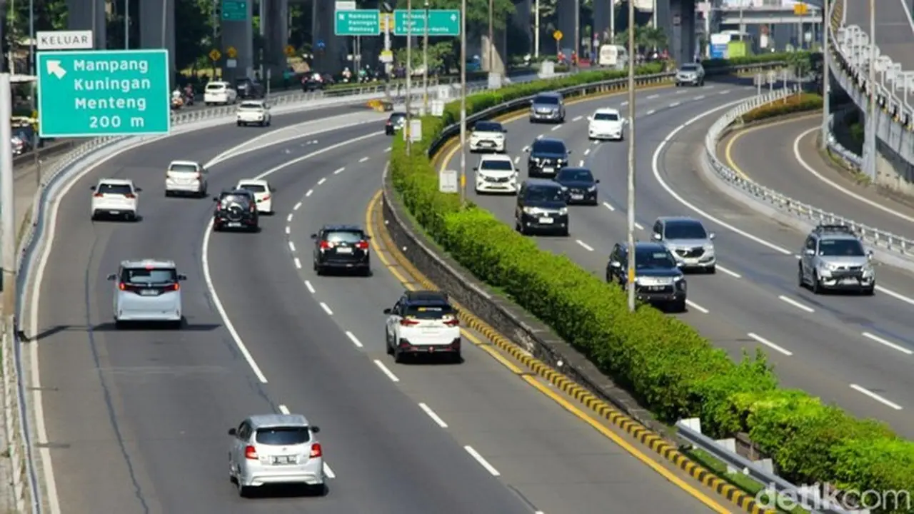 Libur Tahun Baru 2026: Lalin Tol Arah Jakarta Lancar, Ada Kepadatan di Tol Dalam Kota