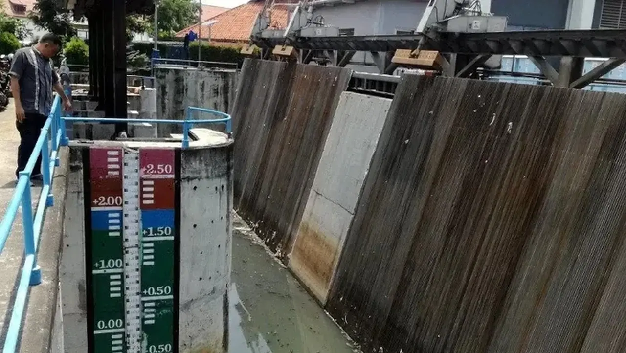 Pintu Air Pasar Ikan Siaga 2, BPBD DKI Imbau Warga Pesisir Jakarta Waspada Banjir Pintu Air Pasar Ikan Siaga 2, BPBD DKI Imbau Warga Pesisir Jakarta Waspada Banjir