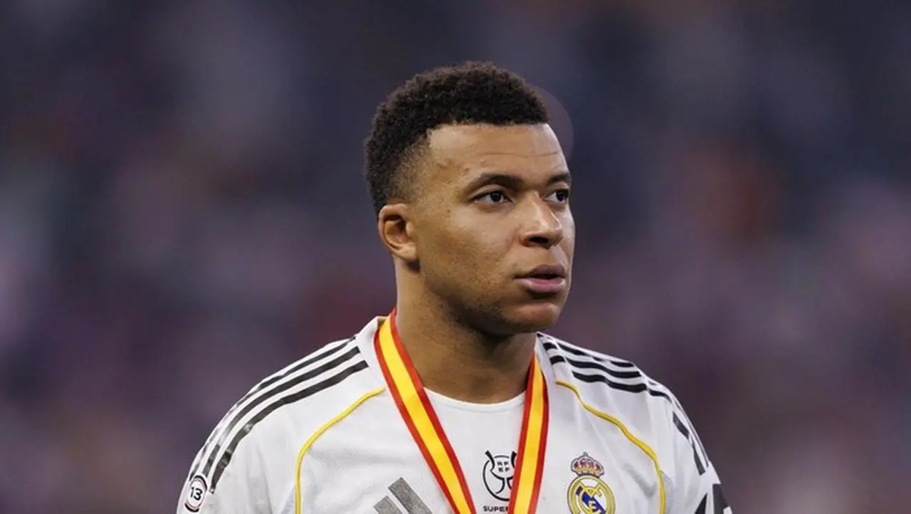 Kylian Mbappe Diduga Larang Rekan Setim Real Madrid Beri Guard of Honour untuk Barcelona Kylian Mbappe Diduga Larang Rekan Setim Real Madrid Beri Guard of Honour untuk Barcelona