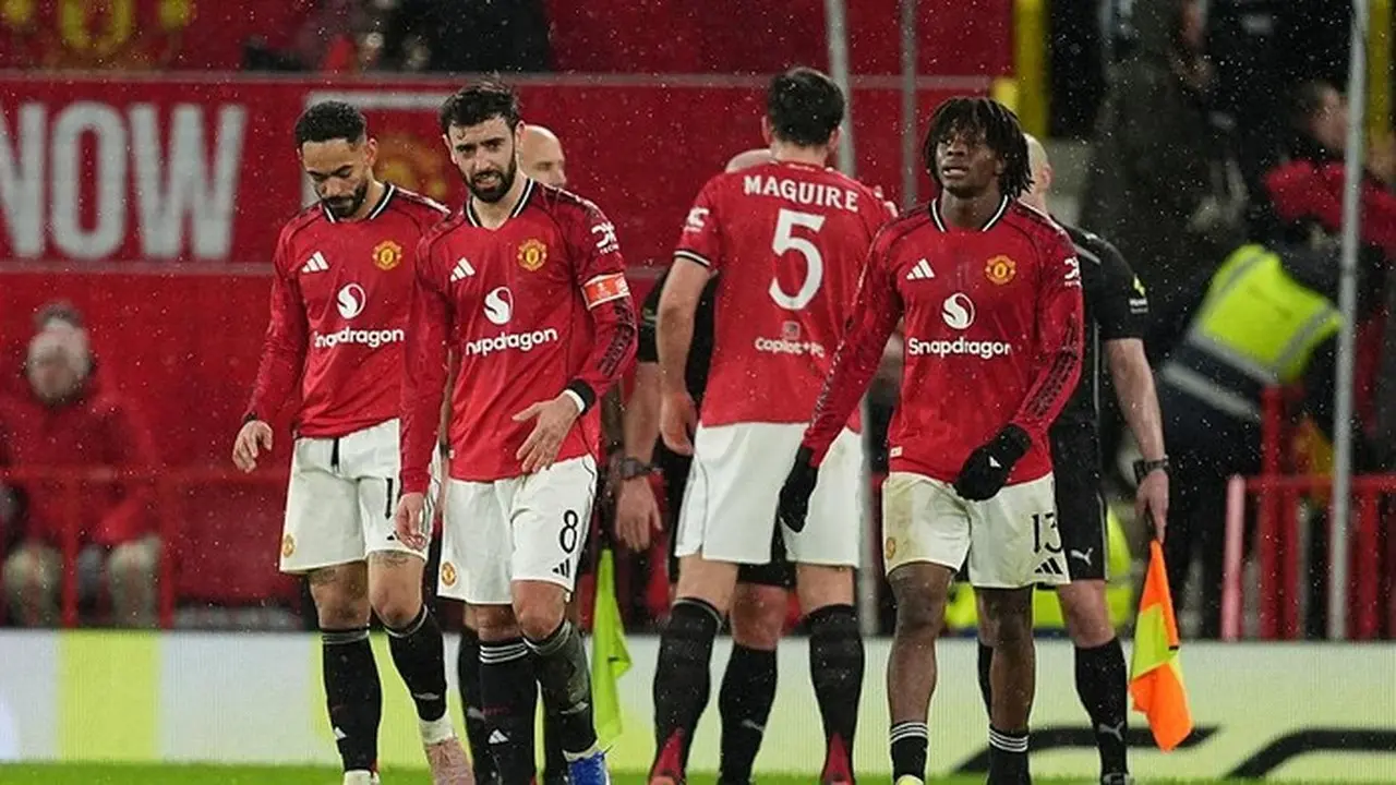 Mental Rapuh Manchester United Terbongkar Usai Tersingkir dari Piala FA Mental Rapuh Manchester United Terbongkar Usai Tersingkir dari Piala FA