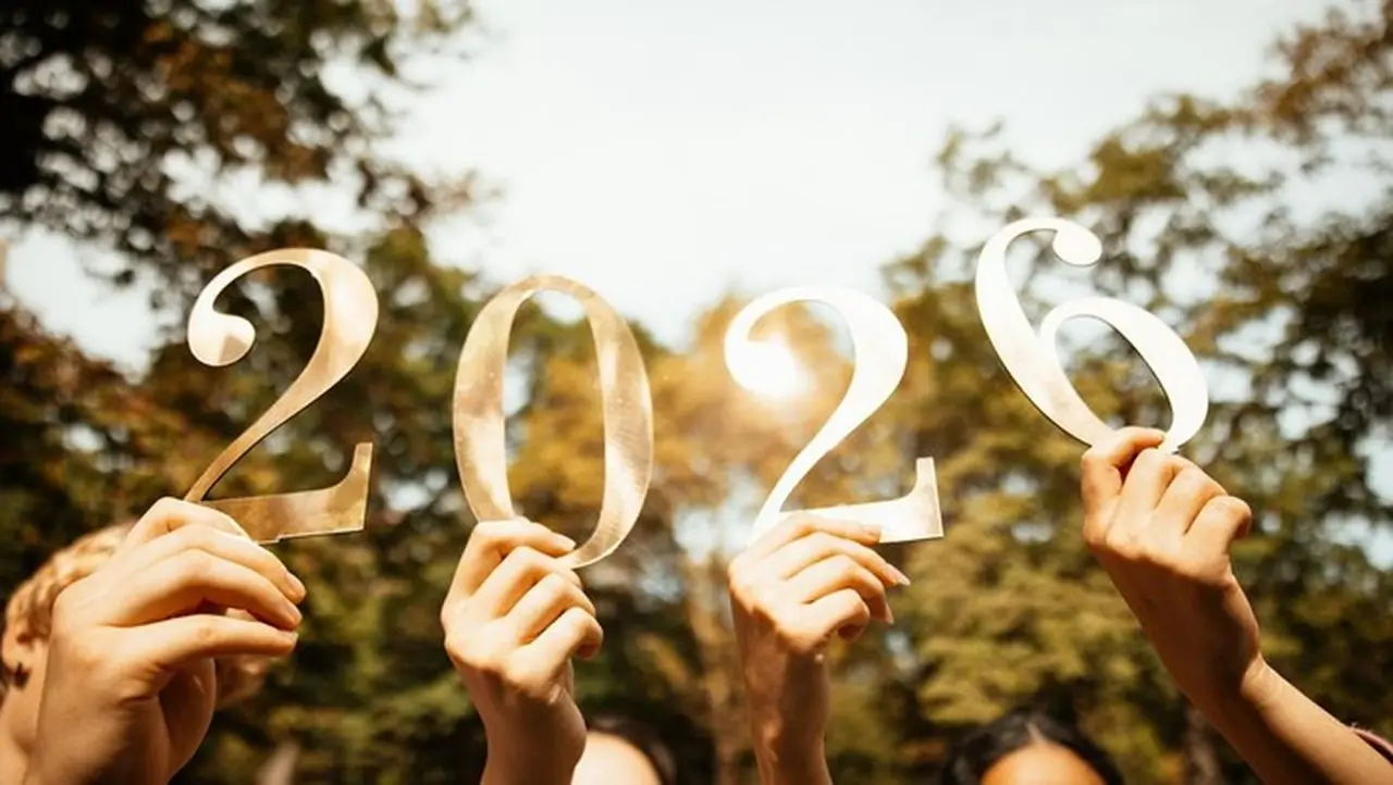 Indonesia Bagian Tengah Sambut 2026 dengan Perayaan Terbatas di Tengah Keprihatinan Bencana Indonesia Bagian Tengah Sambut 2026 dengan Perayaan Terbatas di Tengah Keprihatinan Bencana