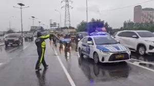 Banjir di Jembatan Tiga Jakarta Utara, Pengendara Motor Dialihkan ke Jalan Tol
