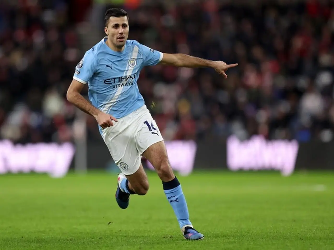 Rodri Kembali, Pep Guardiola Akui Peran Vitalnya dalam Permainan Manchester City