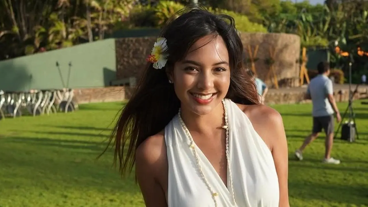 Aurelie Moeremans Tak Menyesal Bersuara soal Grooming, Akui Hadapi Risiko Usai Terbitkan Buku ‘Broken Strings’ Aurelie Moeremans Tak Menyesal Bersuara soal Grooming, Akui Hadapi Risiko Usai Terbitkan Buku ‘Broken Strings’