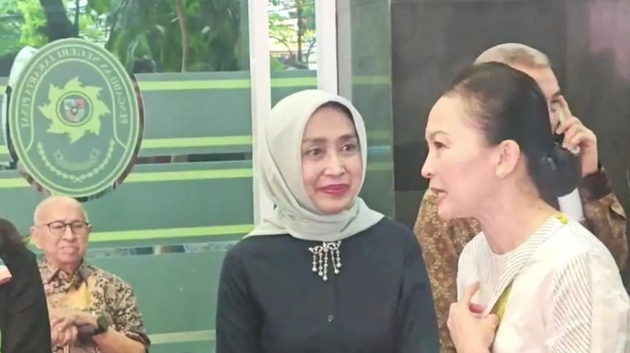 Ira Puspadewi hingga Christine Hakim Hadiri Sidang Putusan Sela Nadiem Makarim Ira Puspadewi hingga Christine Hakim Hadiri Sidang Putusan Sela Nadiem Makarim