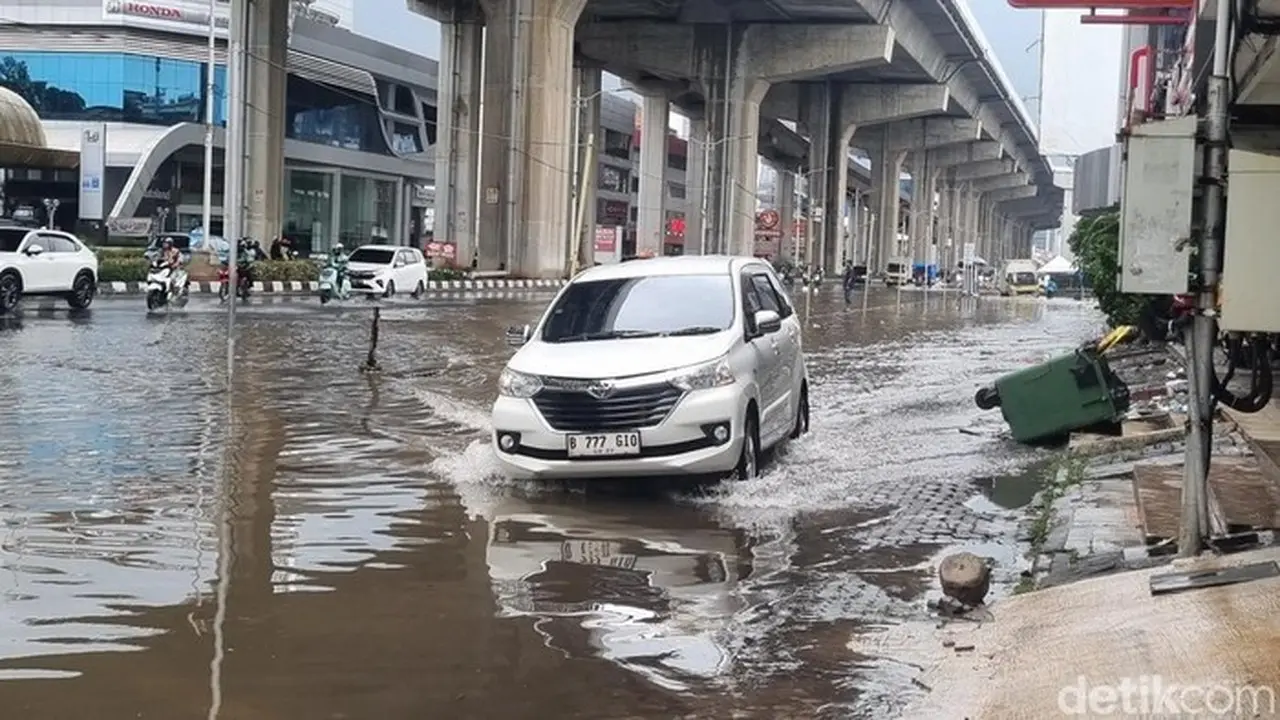 Banjir Kelapa Gading Surut, Warga Sebut Tak Separah Tahun Lalu Banjir Kelapa Gading Surut, Warga Sebut Tak Separah Tahun Lalu