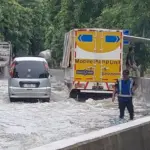 9 Unit Pompa Dikerahkan Atasi Genangan Air di Tol Sedyatmo Akibat Hujan Deras