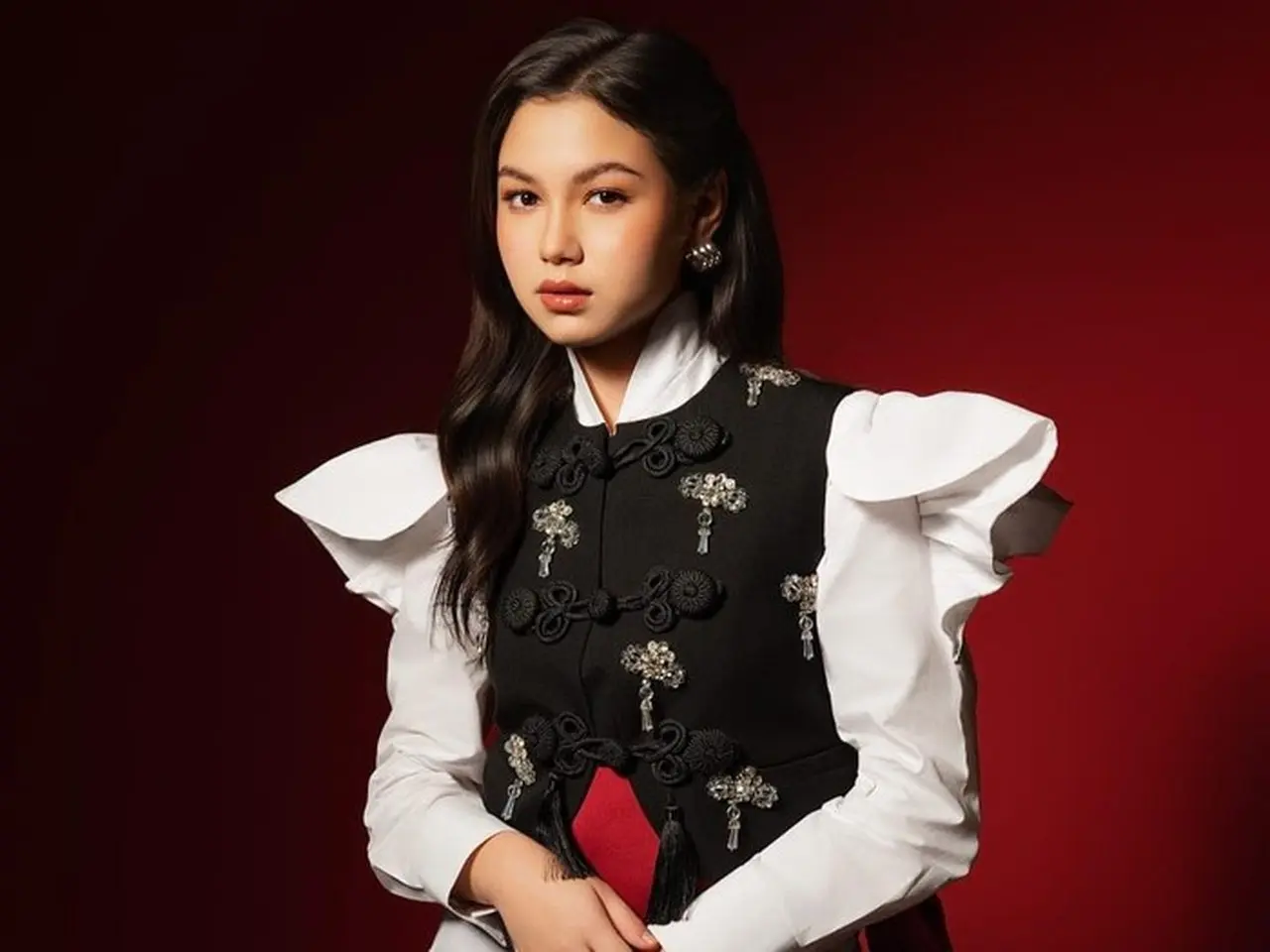 Saskia Chadwick Kantongi Label Ratu Horor Baru Lewat Film ‘Tolong Saya! (Dowajuseyo)’ Saskia Chadwick Kantongi Label Ratu Horor Baru Lewat Film ‘Tolong Saya! (Dowajuseyo)’