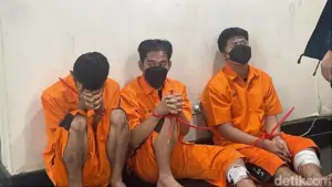 Dua Perampok Motor Bersenpi di Jakarta Barat Ditembak Kakinya Saat Melawan Petugas