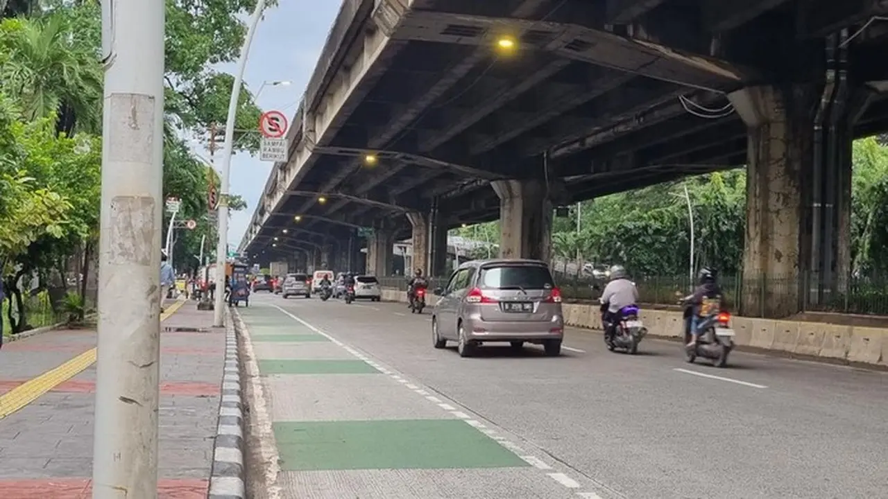 Banjir di Jalan Boulevard dan Yos Sudarso Jakut Surut, Lalu Lintas Kembali Normal