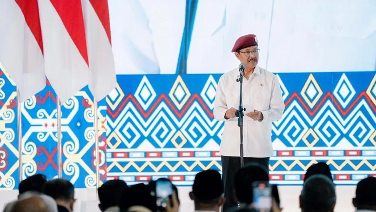 Gus Ipul Laporkan 166 Sekolah Rakyat Beroperasi, Prabowo Hadiri Peresmian di Banjarbaru Gus Ipul Laporkan 166 Sekolah Rakyat Beroperasi, Prabowo Hadiri Peresmian di Banjarbaru
