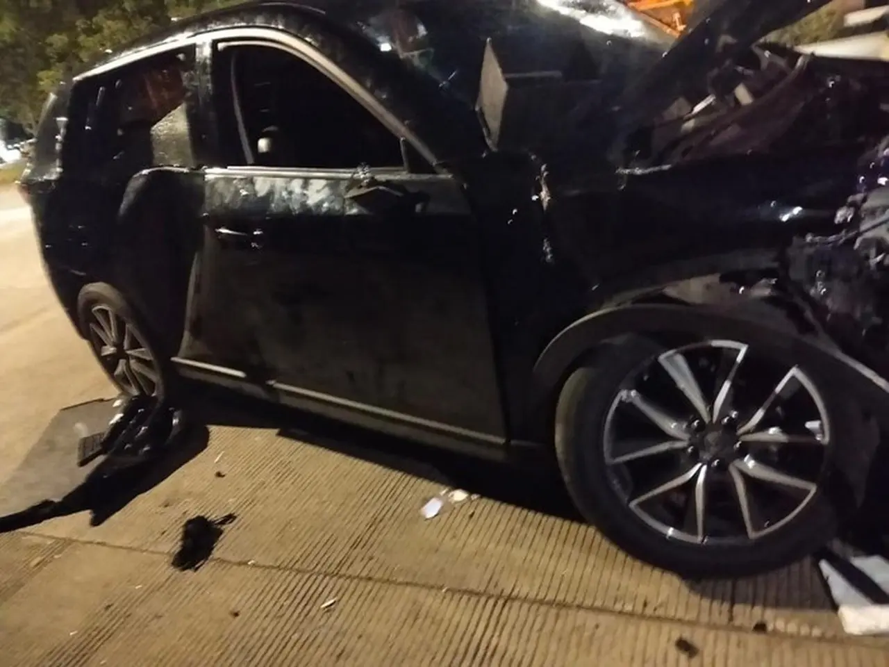 Mobil Tabrak Lari di Jakbar, Pengemudi Tewas Tertemper Kereta di Jakut