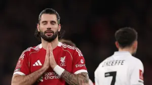 Blunder Dominik Szoboszlai Warnai Kemenangan Liverpool atas Barnsley di Piala FA Blunder Dominik Szoboszlai Warnai Kemenangan Liverpool atas Barnsley di Piala FA