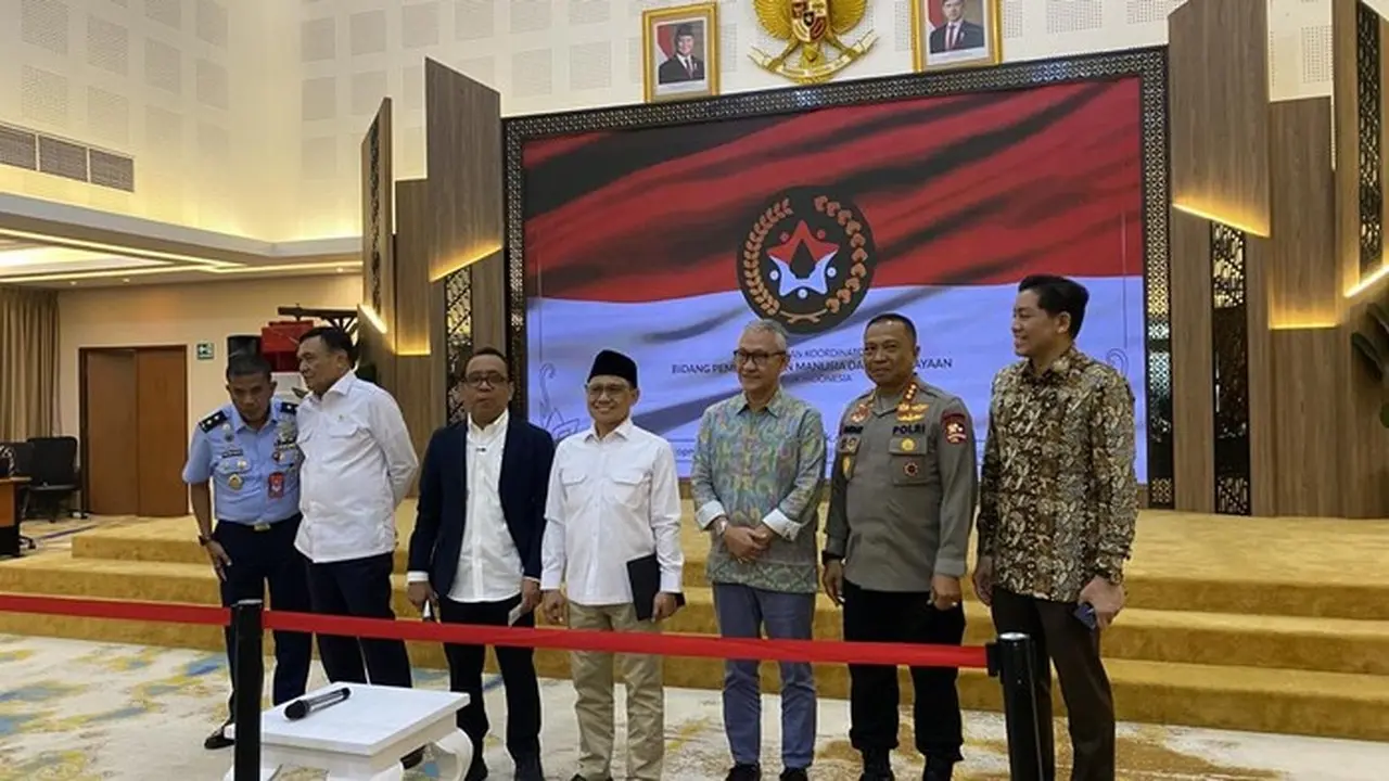 Tim Pengarah Satgas Pemulihan Bencana Sumatera Gelar Rapat Perdana, Fokus Penugasan Presiden Prabowo Tim Pengarah Satgas Pemulihan Bencana Sumatera Gelar Rapat Perdana, Fokus Penugasan Presiden Prabowo