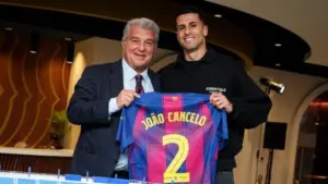 Joao Cancelo Kembali ke Barcelona, Optimistis Raih Trofi di Periode Kedua