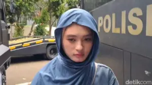 Inara Rusli Mengaku Tertekan Akibat Hujatan Netizen, Pengacara Ungkap Kondisi Kesehatannya