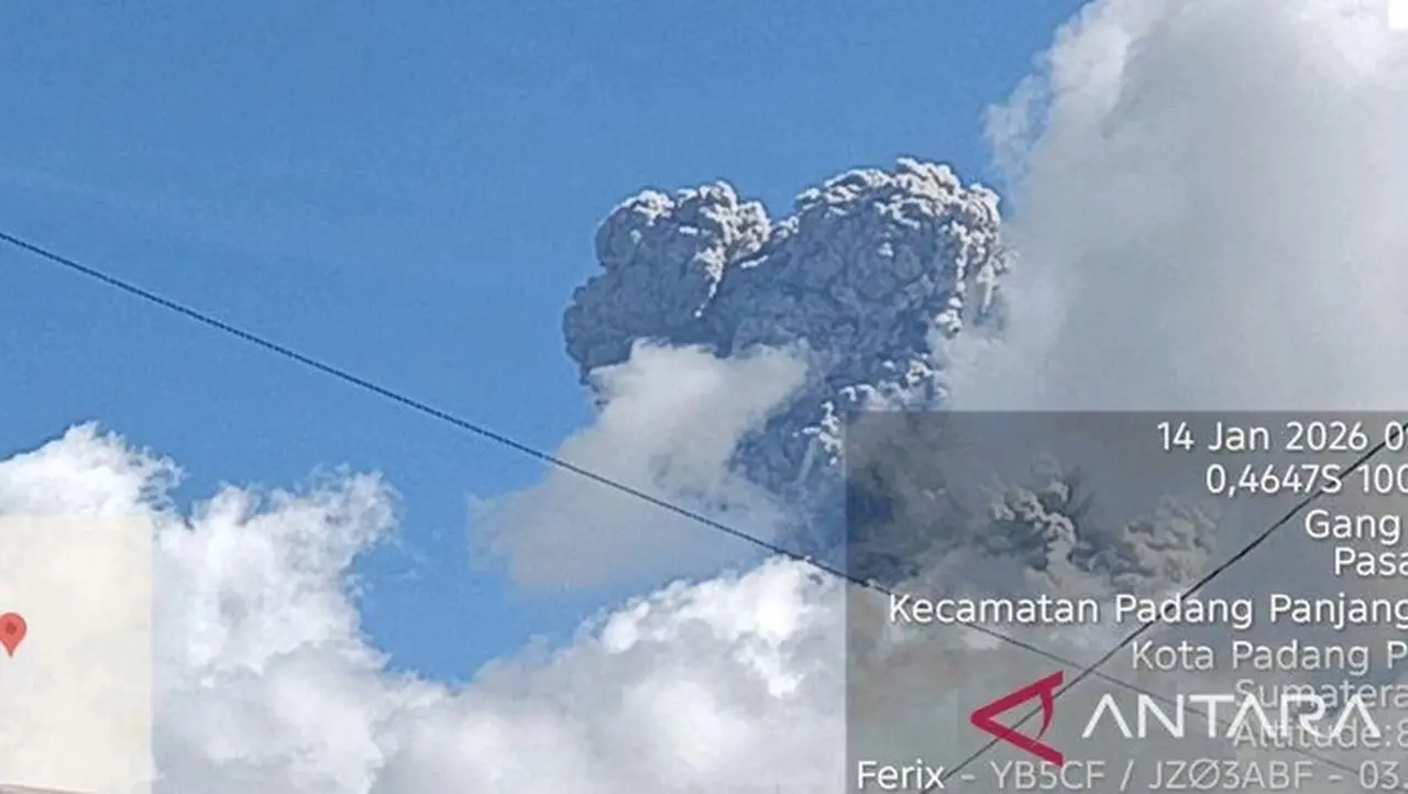 Gunung Marapi Erupsi Lagi, Kolom Abu Vulkanik Capai 1,6 Km di Langit Sumbar Gunung Marapi Erupsi Lagi, Kolom Abu Vulkanik Capai 1,6 Km di Langit Sumbar