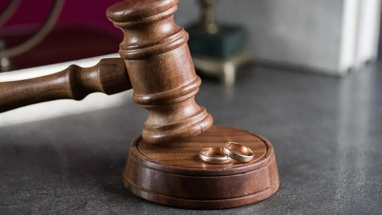 Hakim: Pengusaha Djunaidi Nur Terbukti Suap Eks Dirut Inhutani V Rp 2,5 Miliar Hakim: Pengusaha Djunaidi Nur Terbukti Suap Eks Dirut Inhutani V Rp 2,5 Miliar