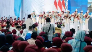 Prabowo Beri Beasiswa ke Danton Baris Variasi Cilik yang Tampil Memukau di Banjarbaru