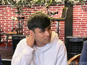 Remaja Gugat Denada di PN Banyuwangi, Tuntut Pengakuan dan Hak Anak Kandung Remaja Gugat Denada di PN Banyuwangi, Tuntut Pengakuan dan Hak Anak Kandung