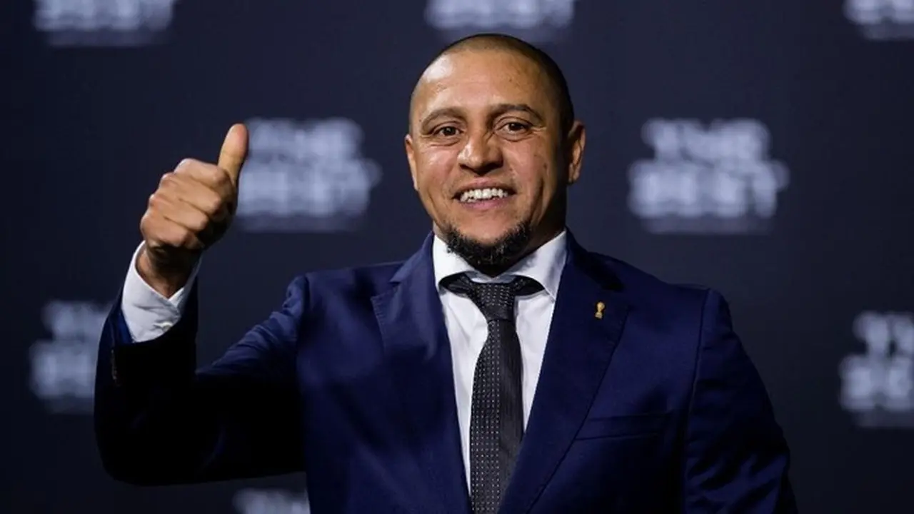 Roberto Carlos Jalani Operasi Jantung Darurat, Kondisi Membaik Usai Prosedur 3 Jam Roberto Carlos Jalani Operasi Jantung Darurat, Kondisi Membaik Usai Prosedur 3 Jam