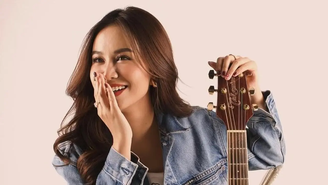 Mayang Lucyana Targetkan Lulus Kuliah dan Rilis Album di Tahun 2026