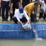 Menteri Imigrasi Agus Andrianto Pimpin Panen 1 Ton Ikan Nila dan Tebar 2.800 Bibit Lele di Lapas Cirebon