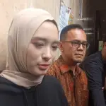 Video CCTV Rumah Inara Rusli Jadi Bukti Dugaan Perzinaan, Kuasa Hukum Bantah Klaim 2 Jam Video CCTV Rumah Inara Rusli Jadi Bukti Dugaan Perzinaan, Kuasa Hukum Bantah Klaim 2 Jam