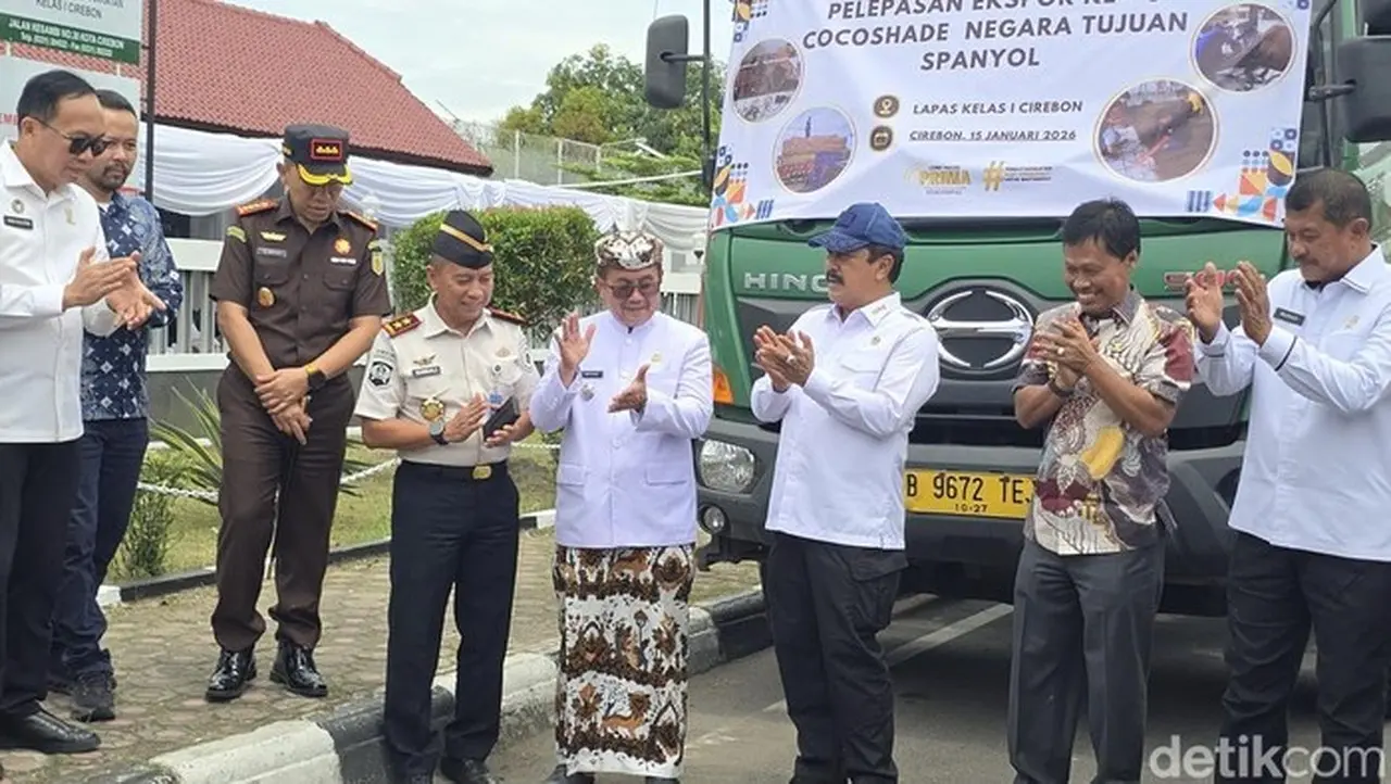 Menteri Agus Lepas Ekspor Coco Shade Buatan Napi Lapas Cirebon ke Spanyol