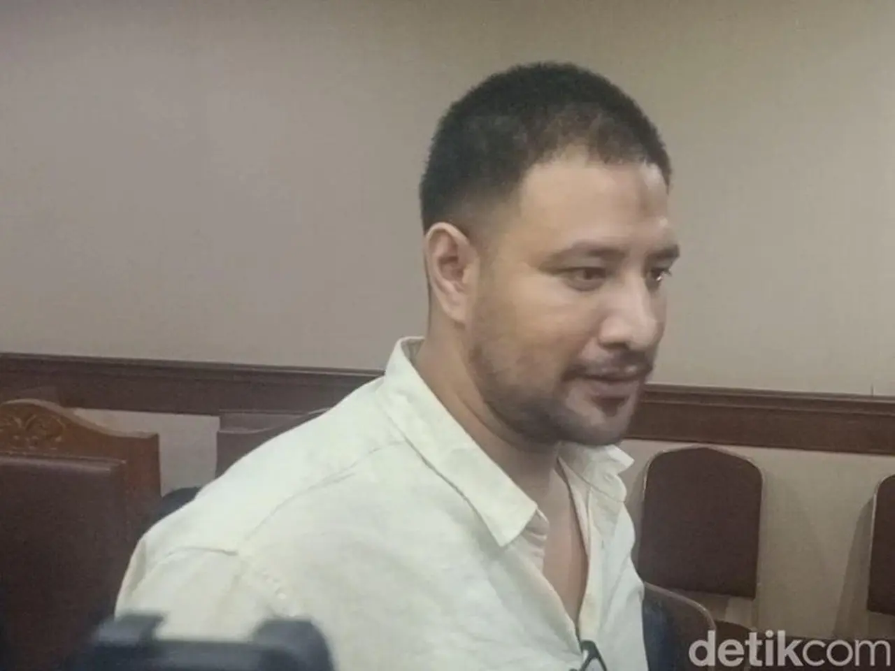 Kondisi Ammar Zoni Memprihatinkan, Dokter Kamelia Ungkap Ketergantungan Narkoba yang Membutuhkan Obat Rutin Kondisi Ammar Zoni Memprihatinkan, Dokter Kamelia Ungkap Ketergantungan Narkoba yang Membutuhkan Obat Rutin