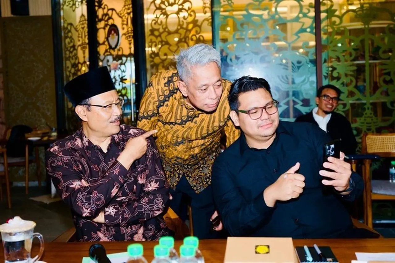 Kemensos Dinilai Sukses Terjemahkan Gagasan Presiden Prabowo, Kolaborasi Pusat-Daerah Ditekankan Kemensos Dinilai Sukses Terjemahkan Gagasan Presiden Prabowo, Kolaborasi Pusat-Daerah Ditekankan