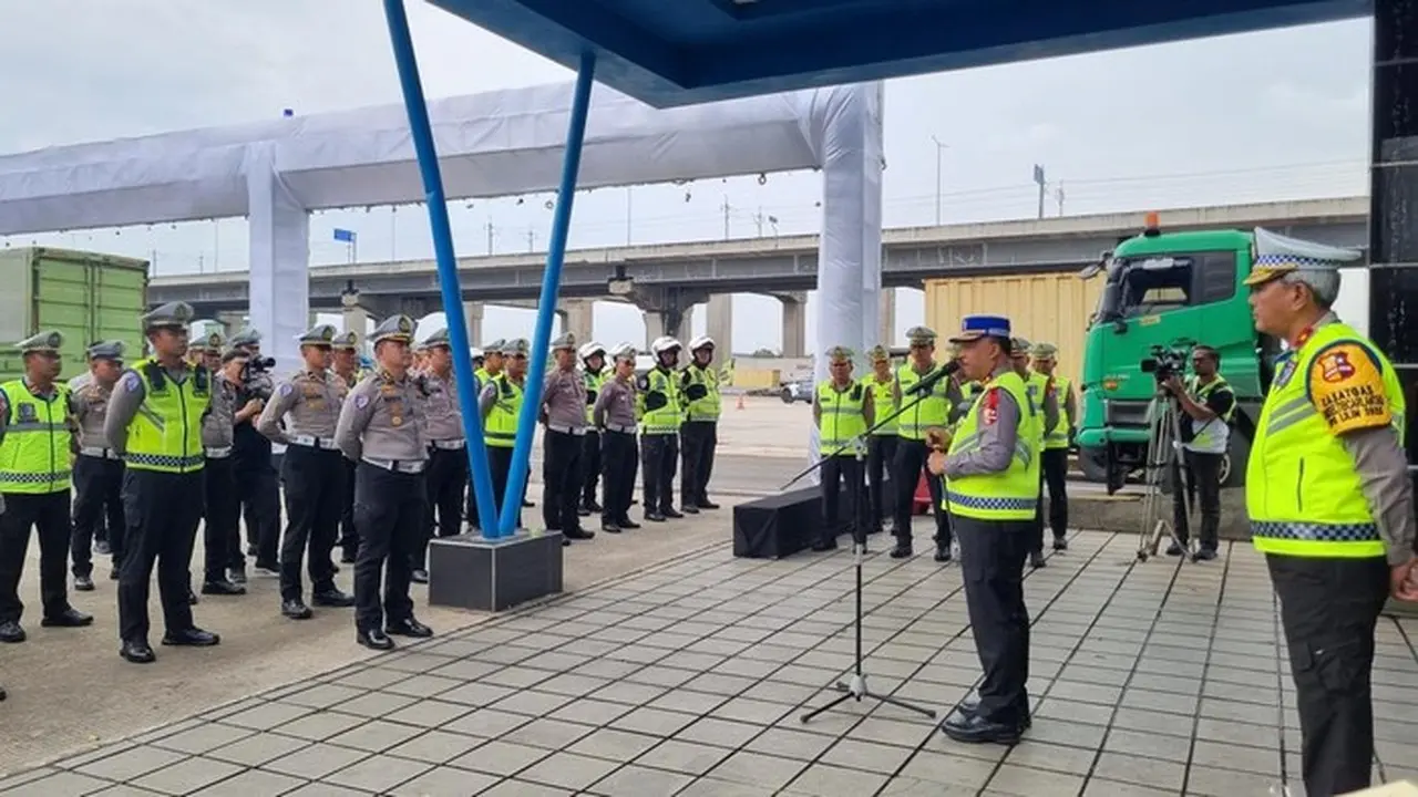 Kakorlantas Polri Apresiasi Petugas, Situasi Pengamanan Nataru 2026 Terkendali Kakorlantas Polri Apresiasi Petugas, Situasi Pengamanan Nataru 2026 Terkendali
