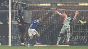 Kiper Maignan Jadi Pahlawan, AC Milan Raih Tiga Poin Krusial dari Kandang Como