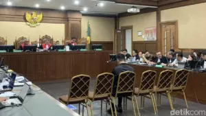 Terdakwa Ariyanto Akui Beri Suap Hakim Demi Vonis Lepas Perkara Minyak Goreng