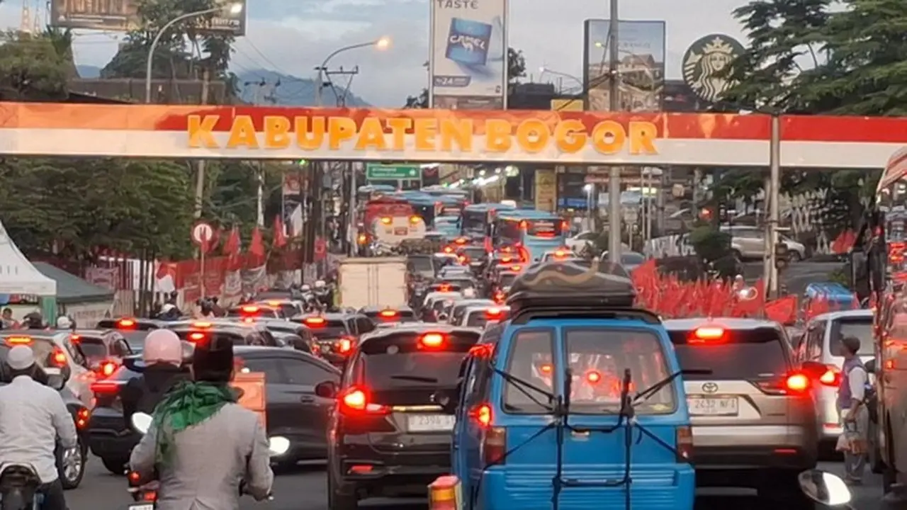 Arus Balik Puncak Bogor Normal Dua Arah, Rekayasa One Way Jakarta Berakhir Arus Balik Puncak Bogor Normal Dua Arah, Rekayasa One Way Jakarta Berakhir