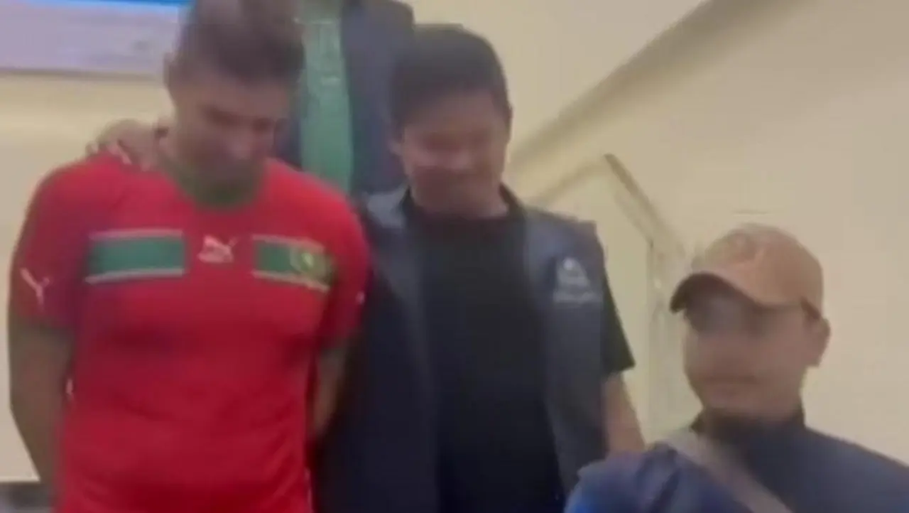 Polri Bekuk Buronan Interpol Kasus Perampokan Sadis Pengusaha Rumania di Bali Polri Bekuk Buronan Interpol Kasus Perampokan Sadis Pengusaha Rumania di Bali