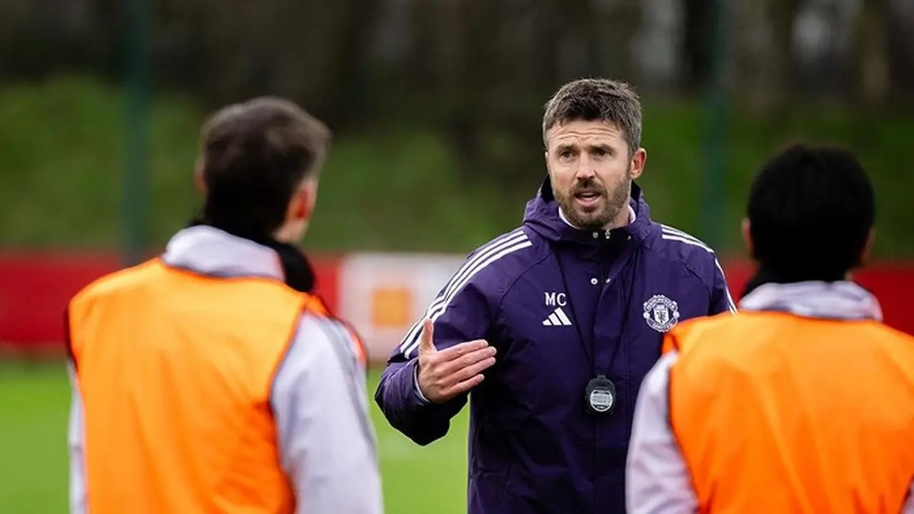 Michael Carrick Santai Hadapi ‘Mulut Pedas’ Mantan Pemain Manchester United